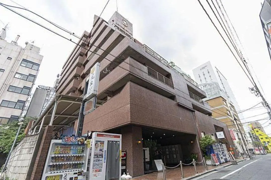 Shinjuku Center: Prime Location near Kabukicho Apartment Tokyo