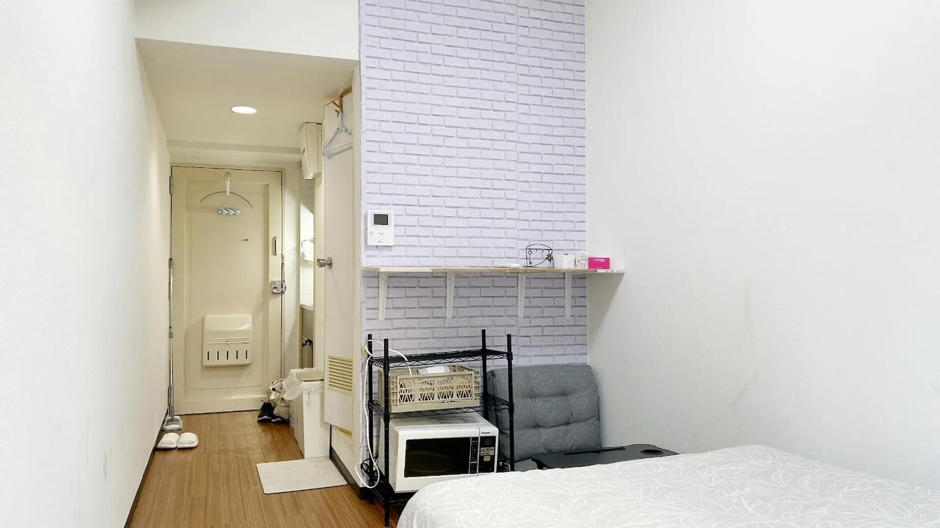 Shinjuku Center: Prime Location near Kabukicho Apartment Tokyo Japan